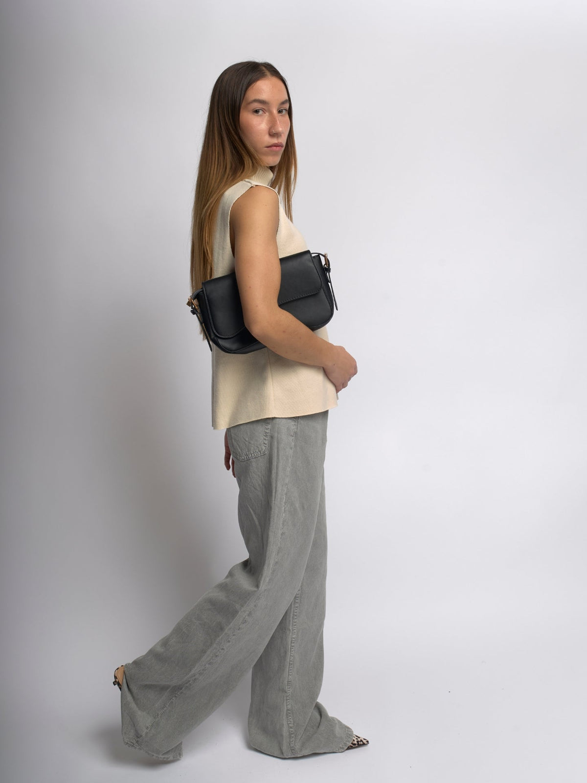Leather Shoulder Bag – Everyday Handbag