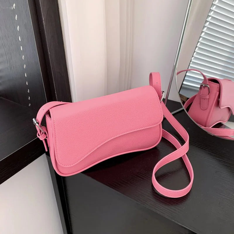 Leather Baguette Shoulder Bag – Everyday Handbag