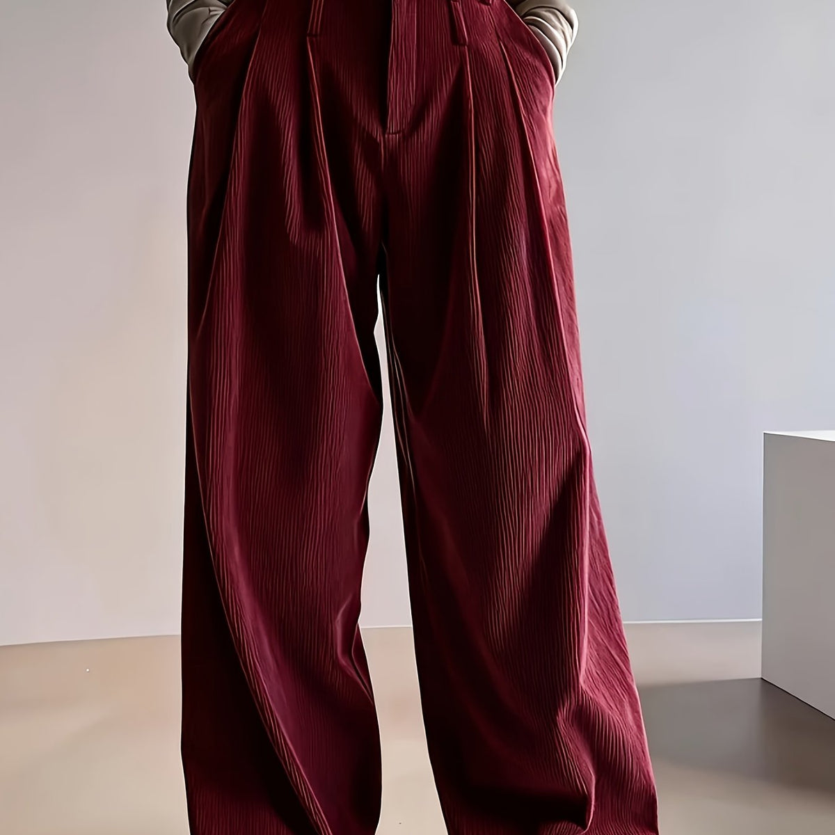 Pleated Wide-Leg Trousers in Soft Fabric for Casual or Formal Wear