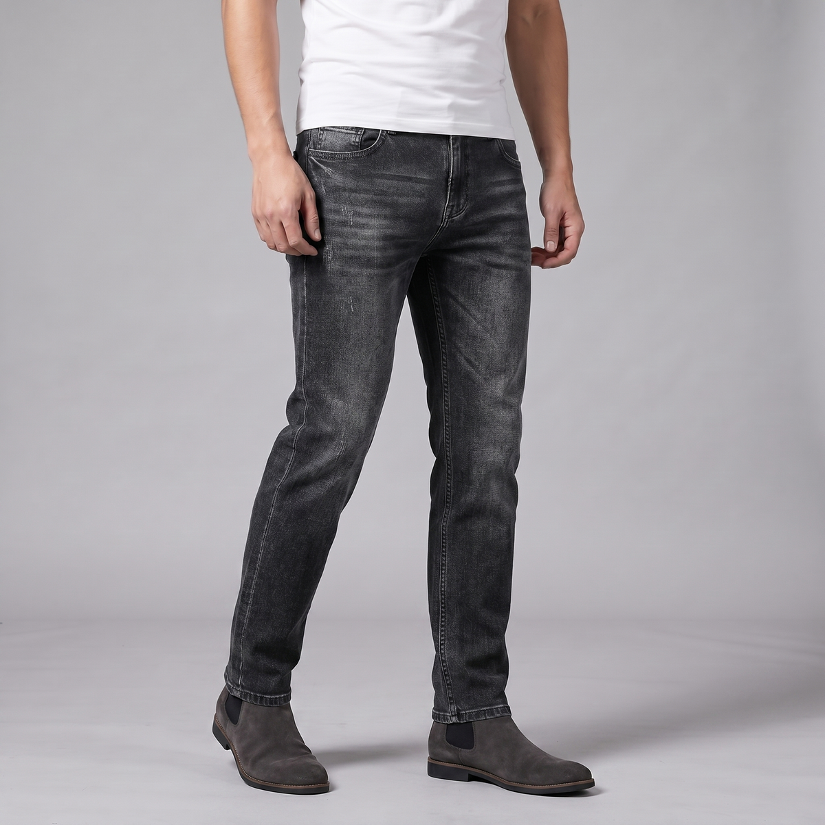 Casual Straight Leg Jeans for Men - Comfortable Denim for Everyday Wear