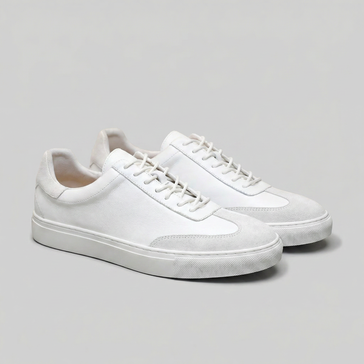 Low-Top Leather Sneakers for Men - Casual Footwear for Everyday Wear