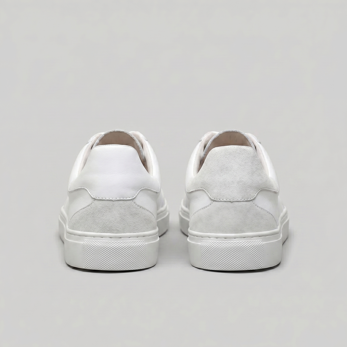Low-Top Leather Sneakers for Men - Casual Footwear for Everyday Wear