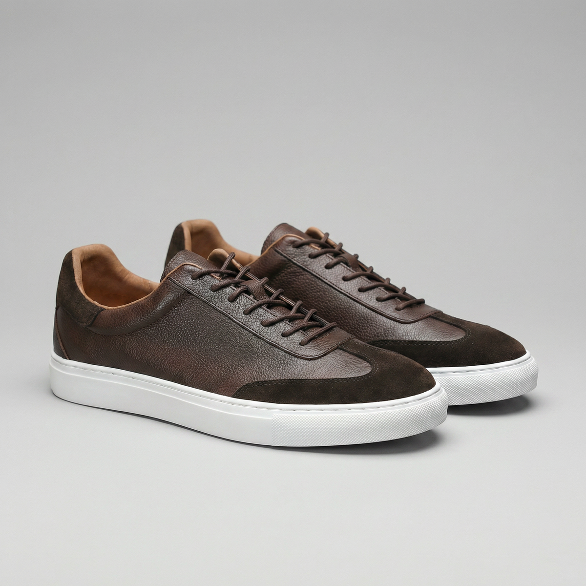 Low-Top Leather Sneakers for Men - Casual Footwear for Everyday Wear
