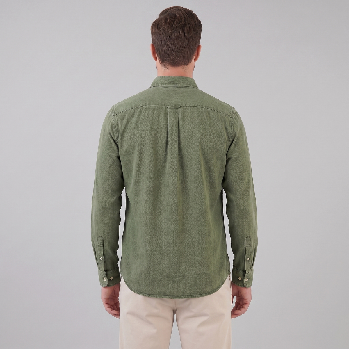 Men's Long Sleeve Cotton Dress Shirt for Casual or Formal Wear