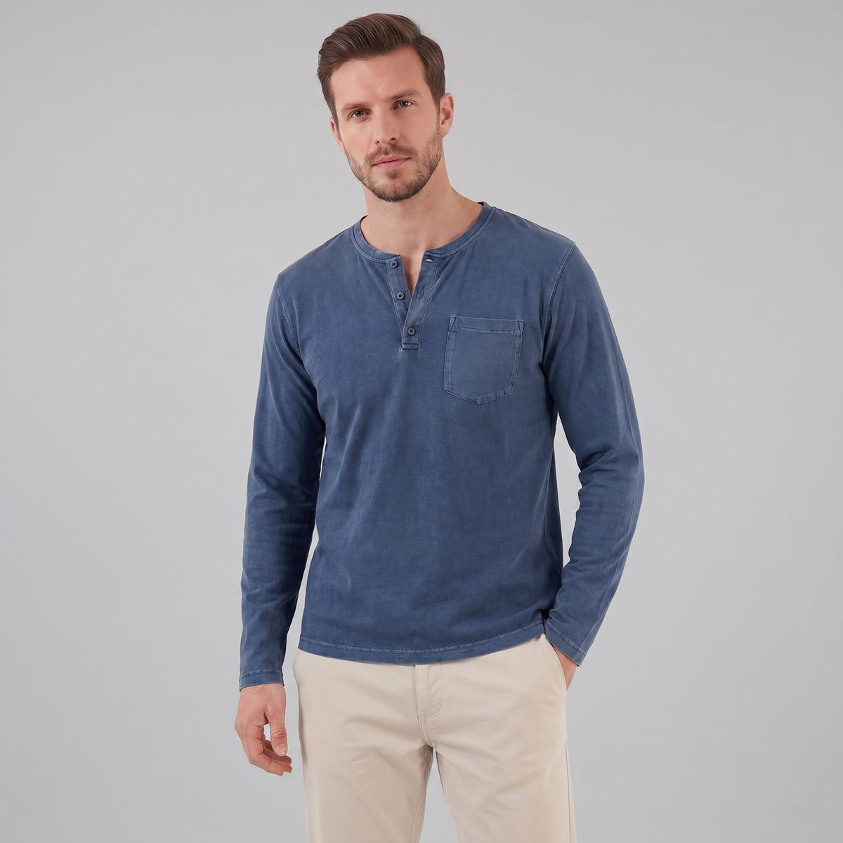 Men's Long Sleeve Cotton Henley Shirt for Casual Wear