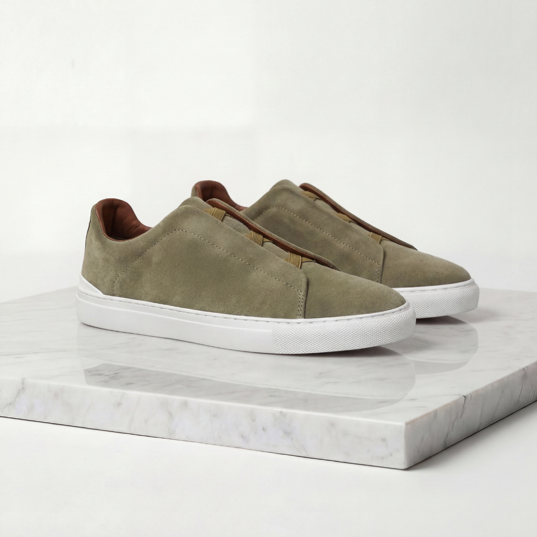 Men's Suede Sneakers Casual Style for Everyday Wear in Various Colors