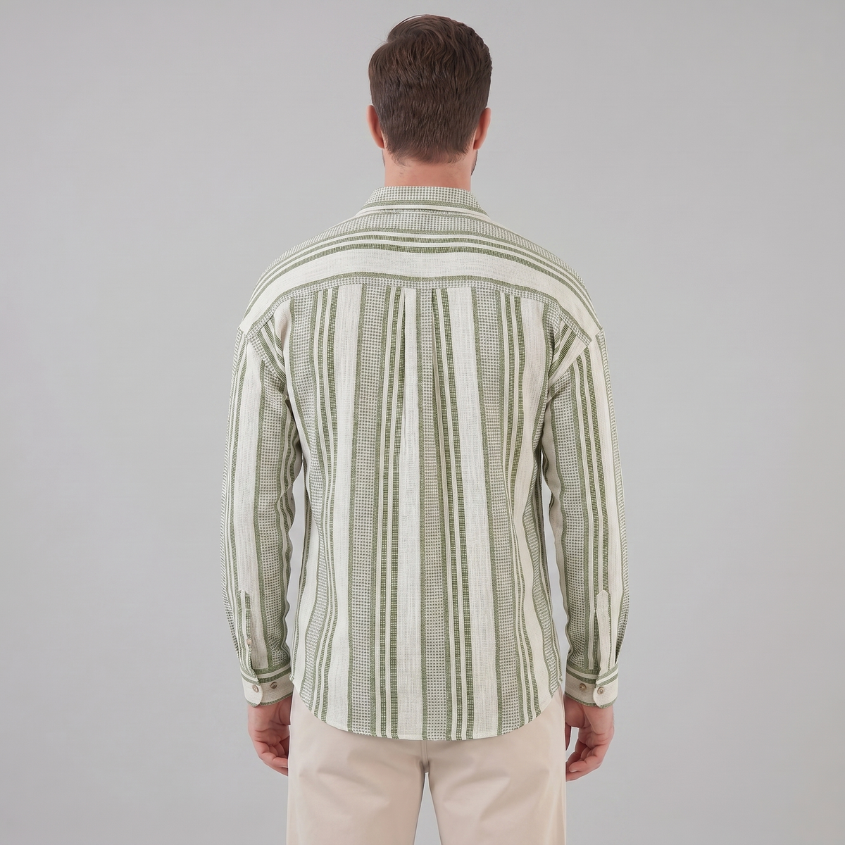 Men's Textured Stripe Summer Button-Up Shirt for Casual Wear