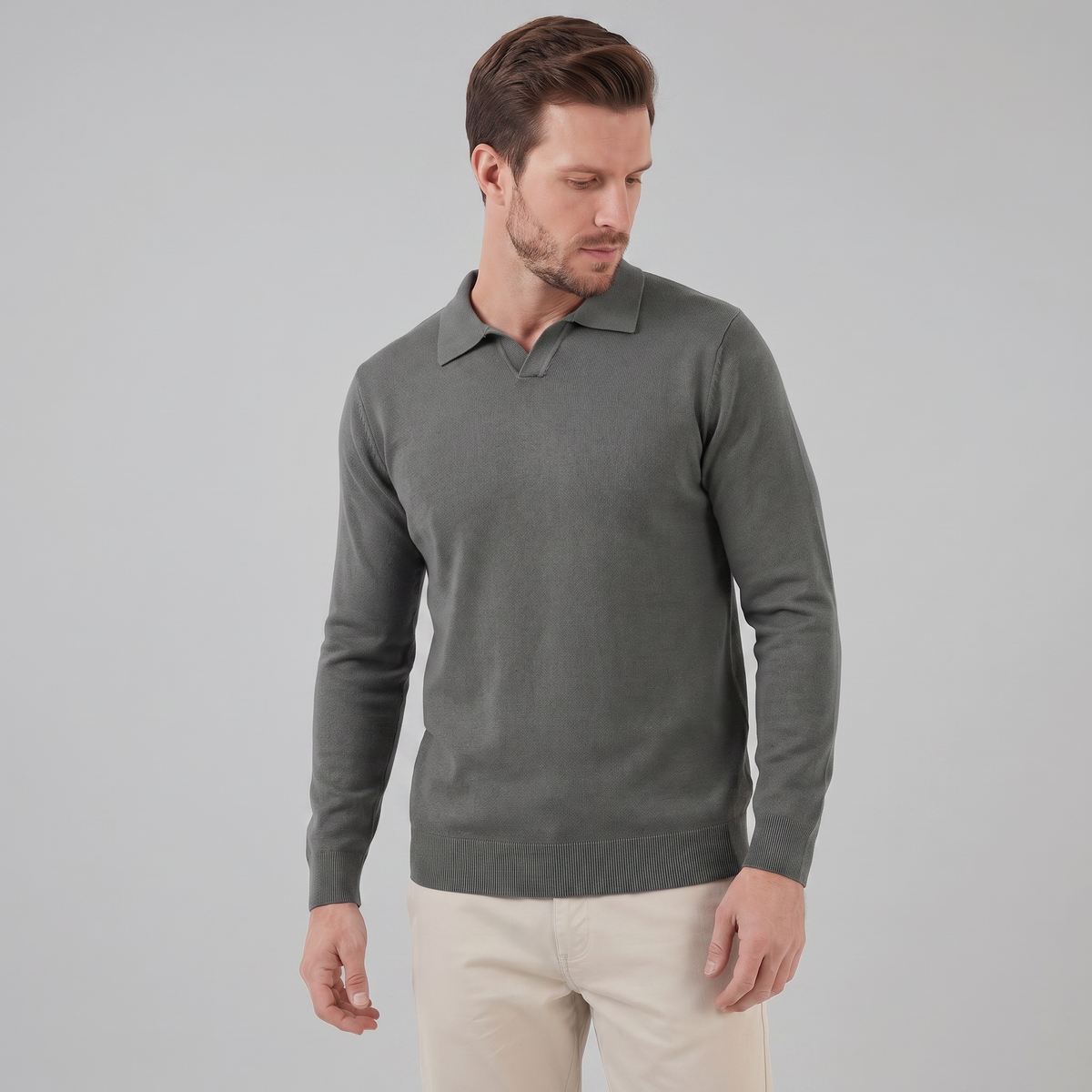 Men's Wool V-Neck Polo Shirt - Soft Knit Fabric for Casual Wear