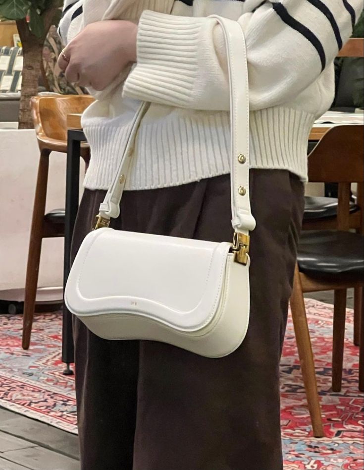Leather Shoulder Bag – Everyday Handbag