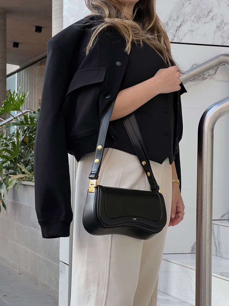 Leather Shoulder Bag – Everyday Handbag
